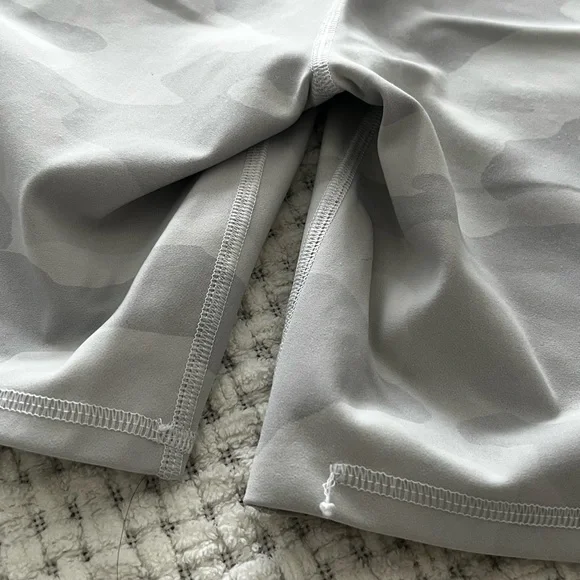 ALO Yoga Bike Shorts - Vapor Camo - Picture 6 of 6